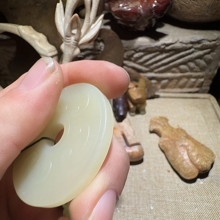 叶***公和田玉（糖玉）未镶嵌挂件