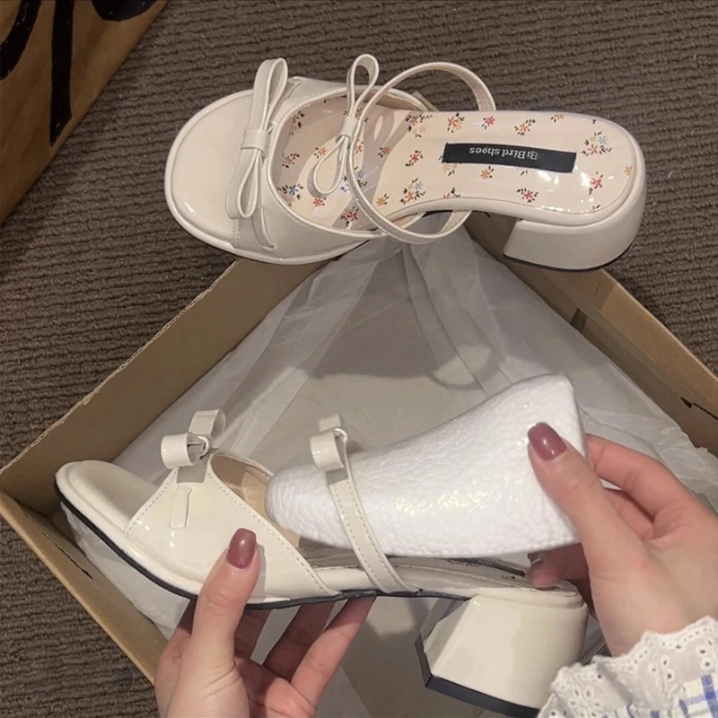 法式粗跟蝴蝶结一字拖鞋女2025夏季休闲百搭一脚蹬时尚高跟凉鞋女