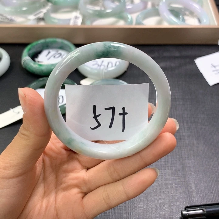 未镶嵌手镯翡翠手镯