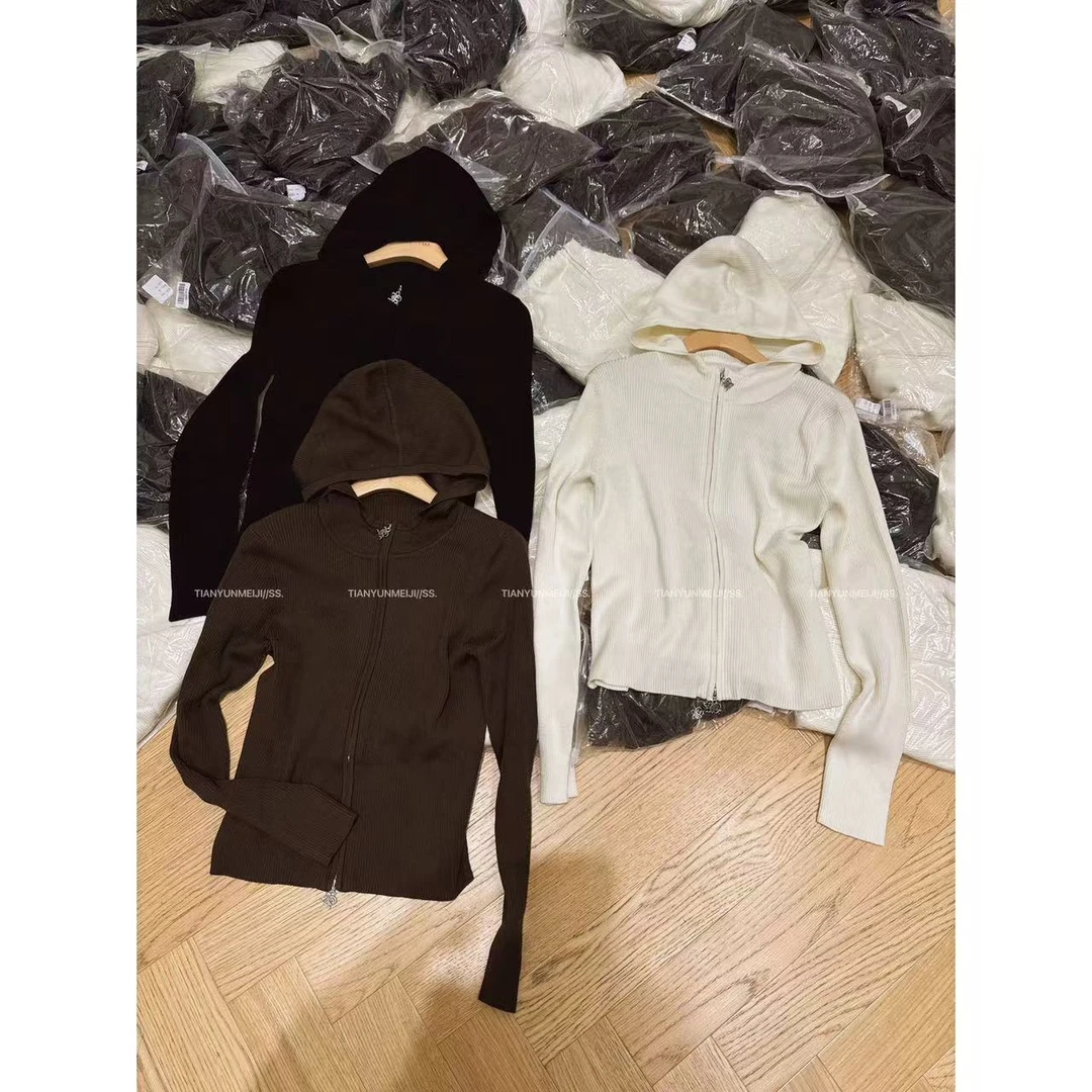 008-114523 纯色拉链针织开衫帽衫