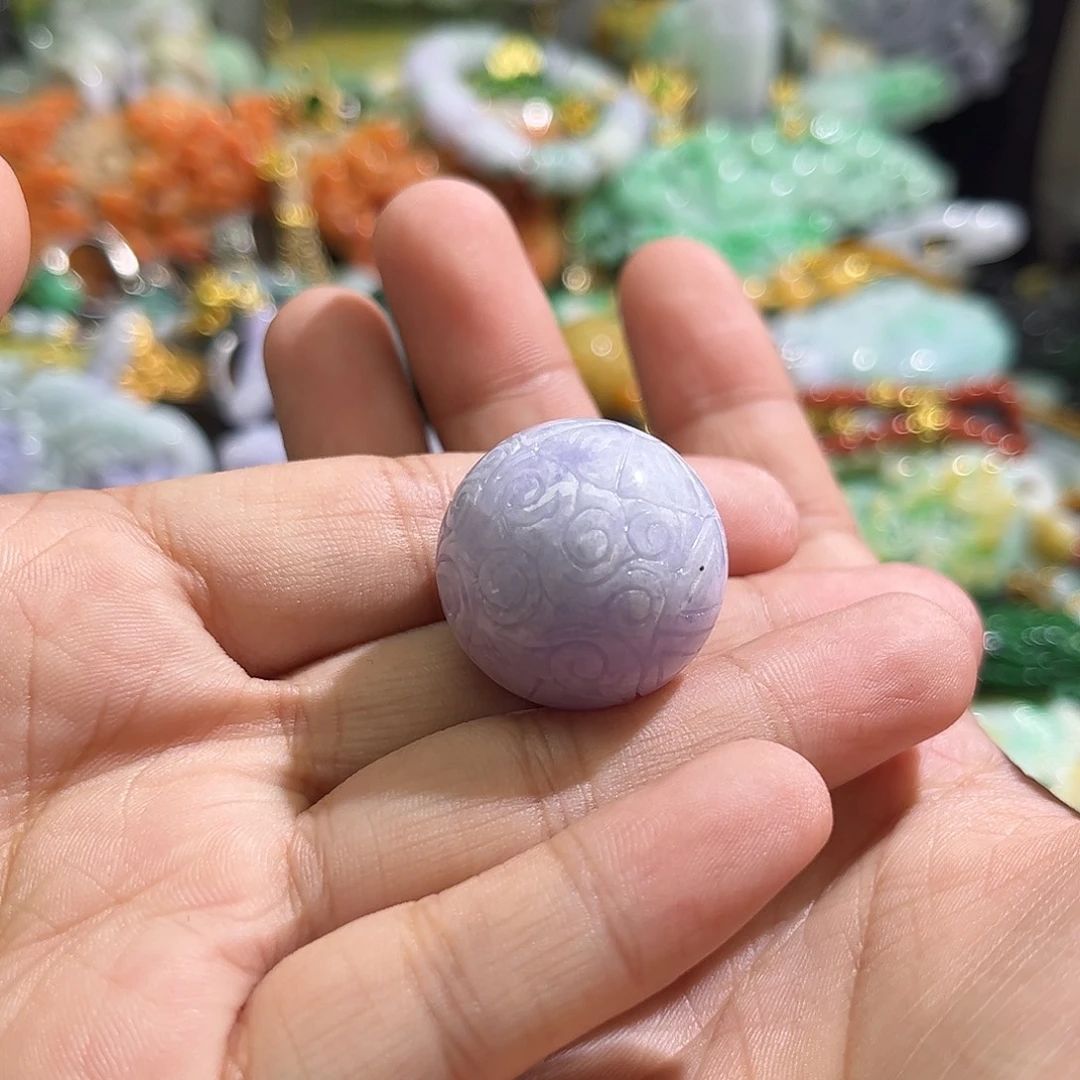 翡翠未镶嵌颈饰待编织