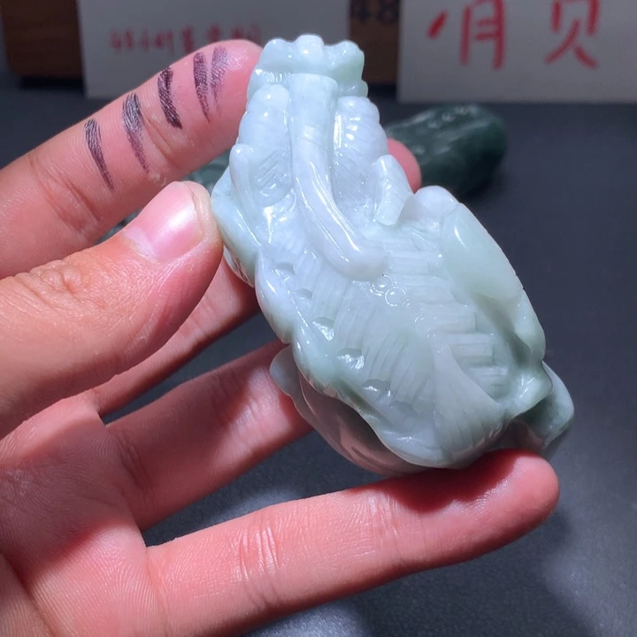 翡翠未镶嵌颈饰保真天然A货翡翠