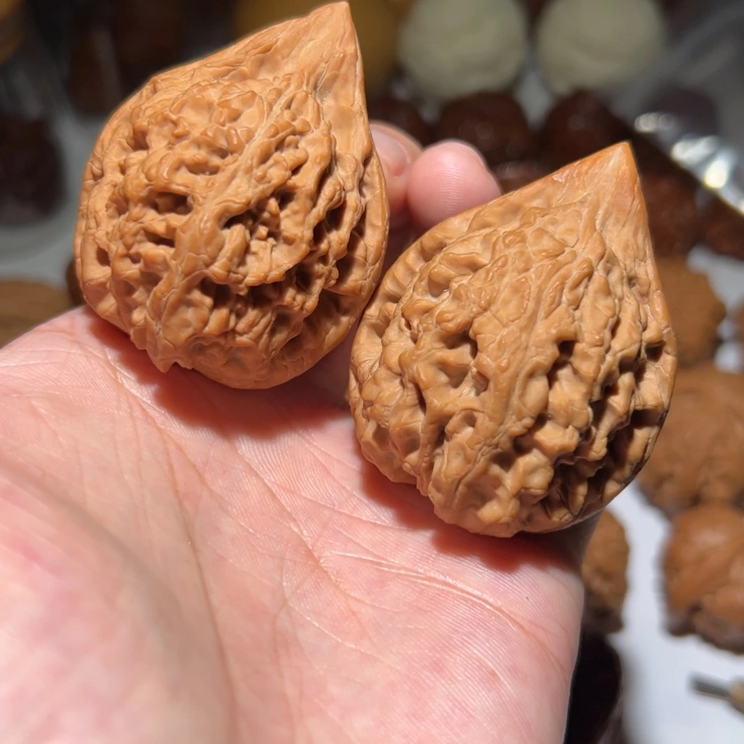 吊坠文玩核桃大沽石