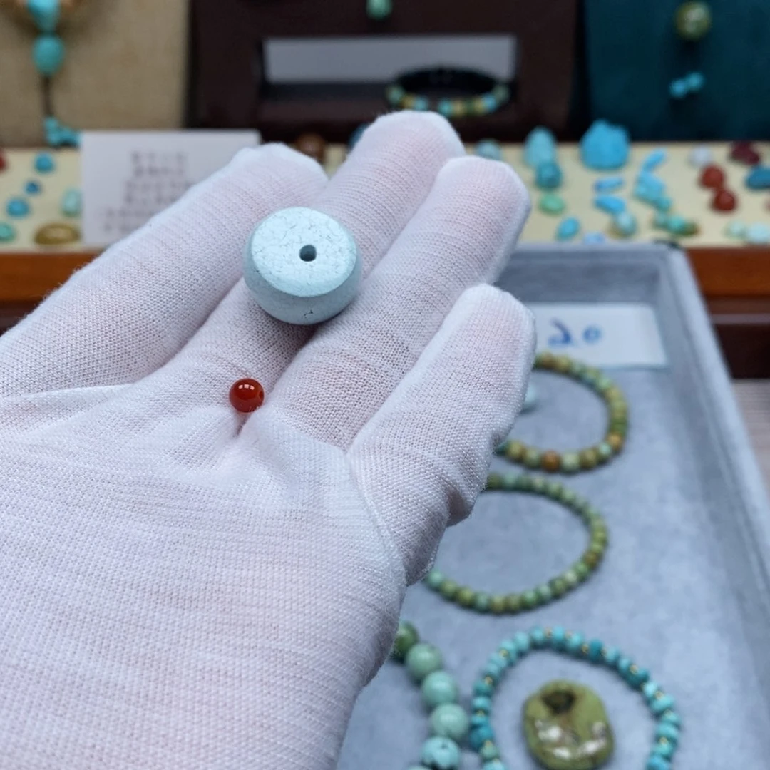 未镶嵌配饰南红玛瑙