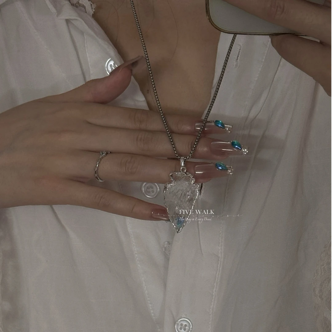 原创设计品牌“永恒之冰”天然白水晶（不规则）吊坠