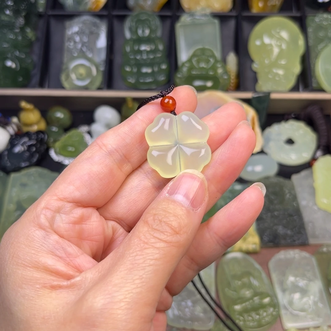 蛇纹石玉未镶嵌吊坠(不含链)