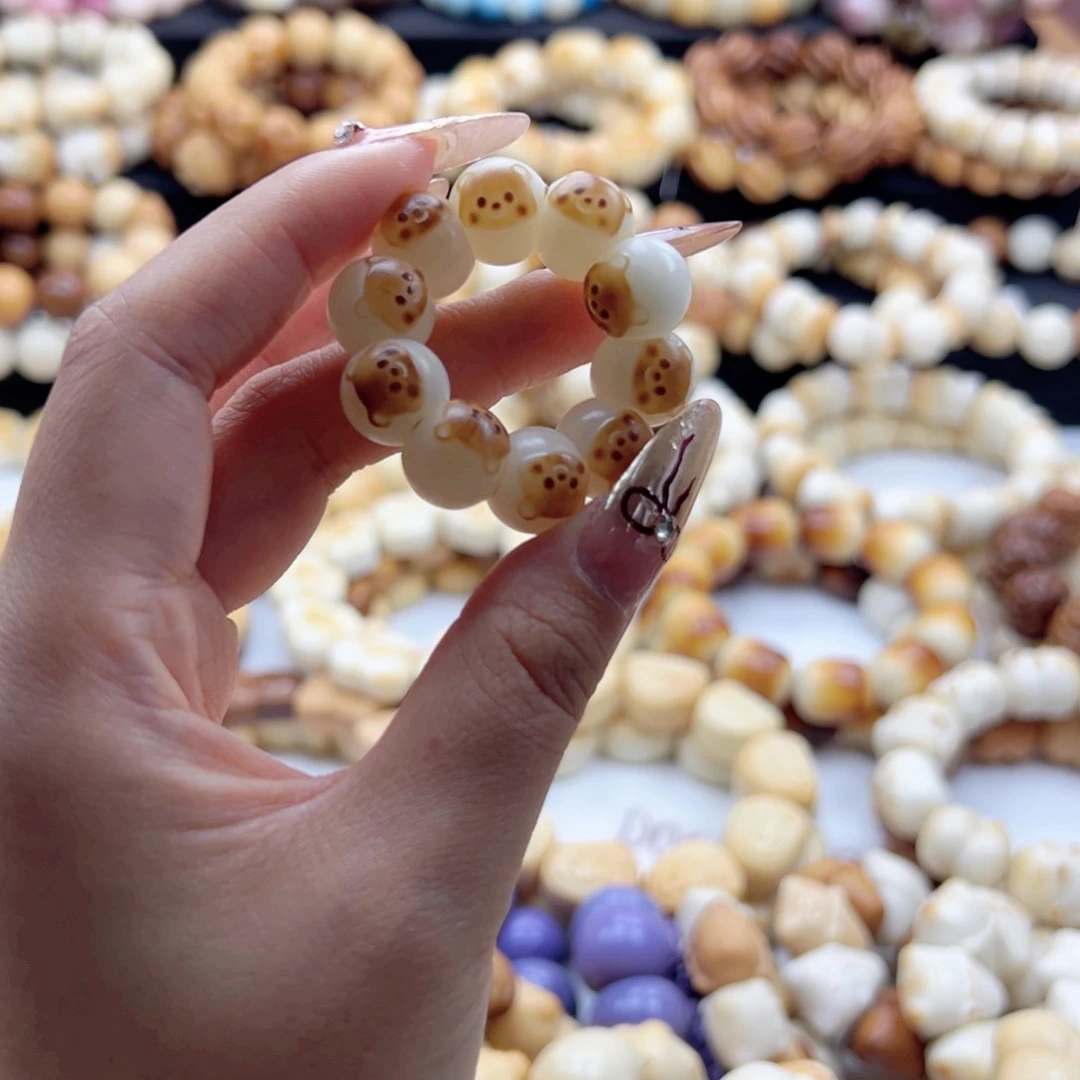 吊坠白玉菩提小熊手捻