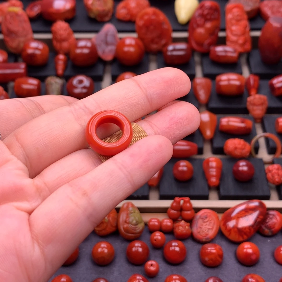 南红玛瑙未镶嵌川料跑环9.1mm