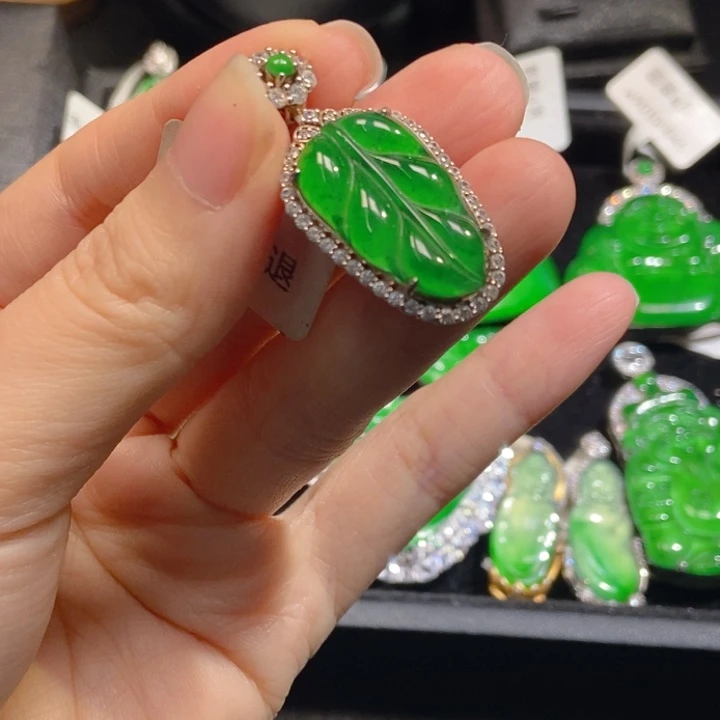 翡翠银S925镶嵌吊坠(不含链)