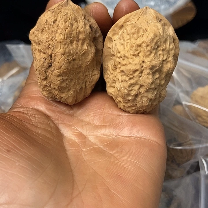 把件文玩核桃云南铁核桃基地8