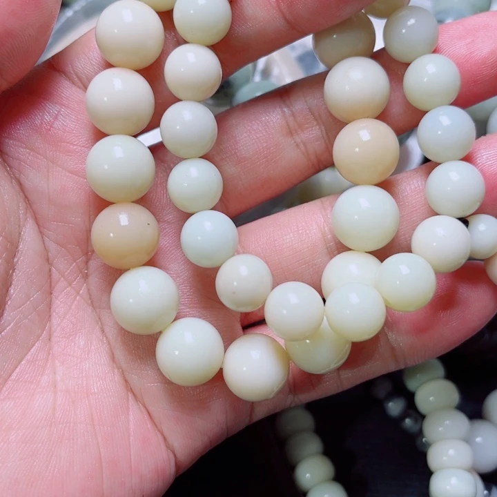 和田玉未镶嵌珠宝奇石汉*