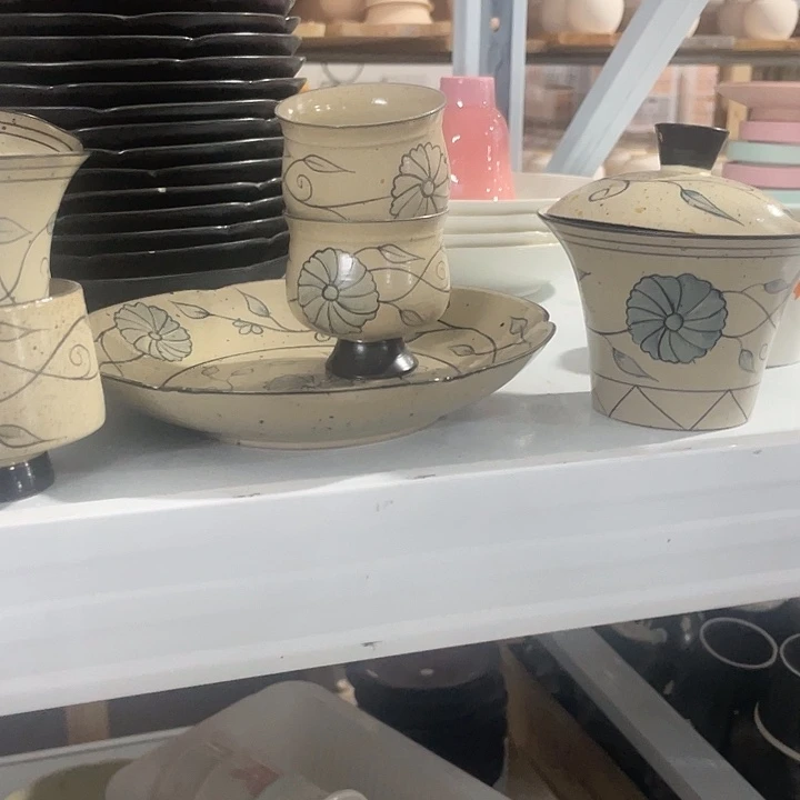 扭扭捏捏那你扭扭捏捏