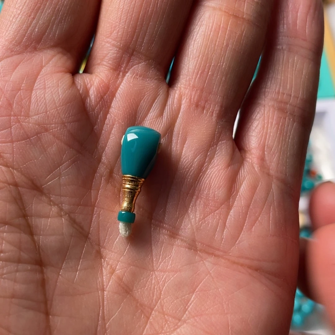 老***。绿松石18K金镶嵌颈饰