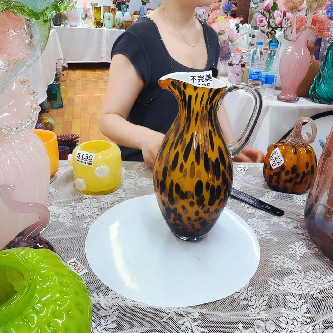 琉璃花瓶摆件不完美