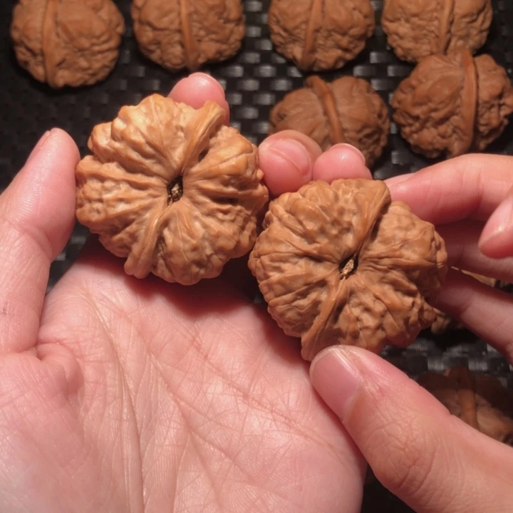 相***晚把件文玩核桃蛤蟆