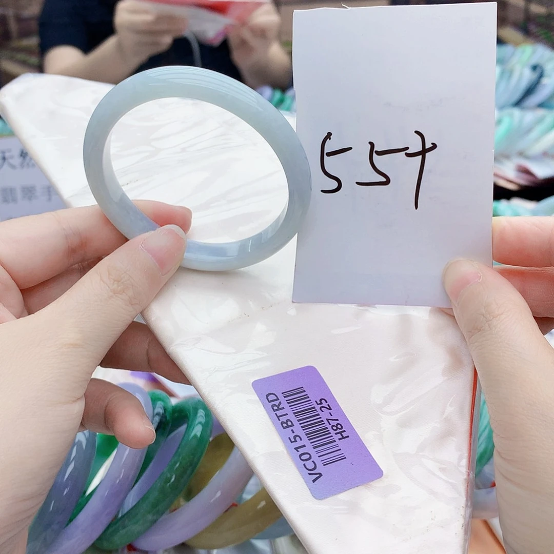 翡翠手镯未镶嵌The