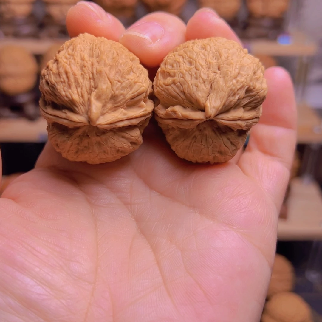 文玩核桃吊坠14w犀牛角39尺50克