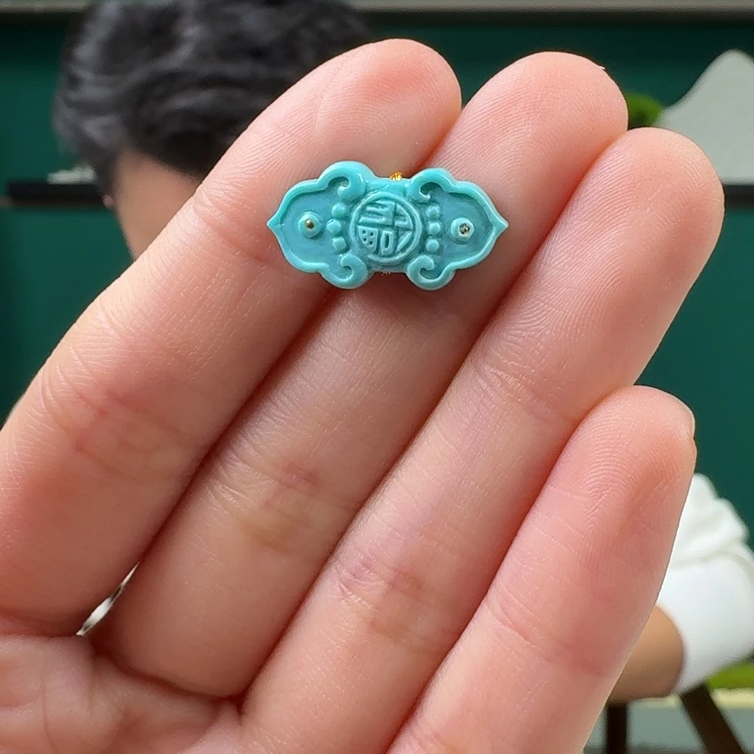 绿松石未镶嵌珠宝奇石