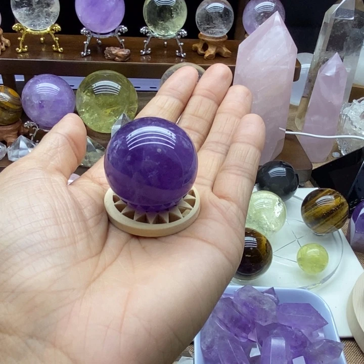 我***膀未镶嵌水晶摆件天然紫水晶球