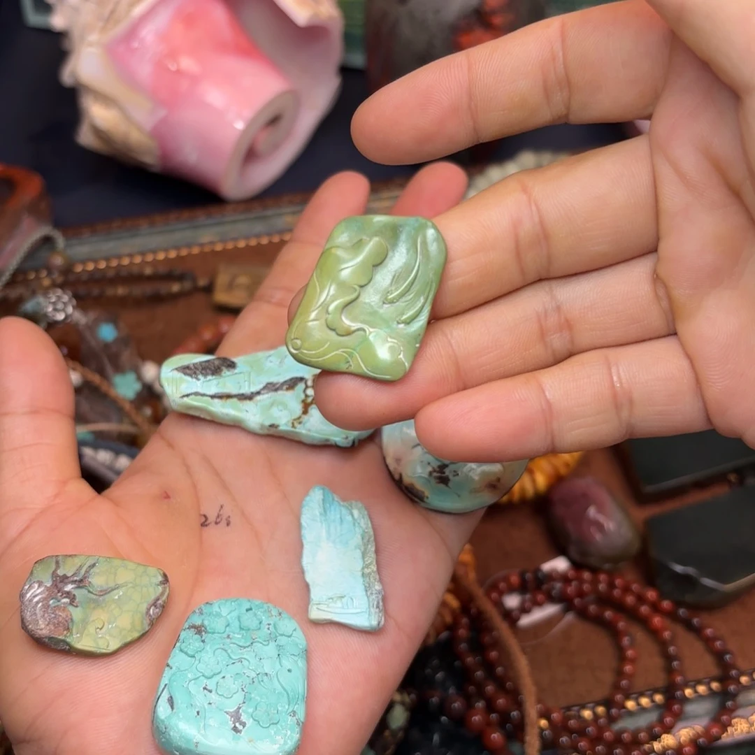 小***作玛瑙/玉髓颈饰未镶嵌