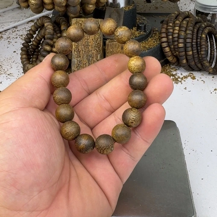 沉香手串绿奇楠沉香1.2mm12g中高油脂