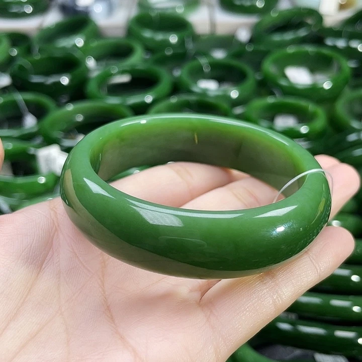 未镶嵌手镯和田玉（碧玉）