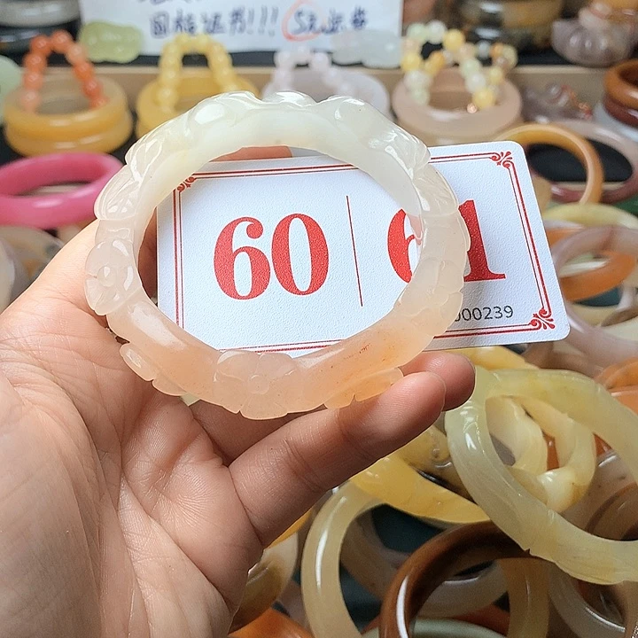石英质玉（黄龙玉）未镶嵌手镯