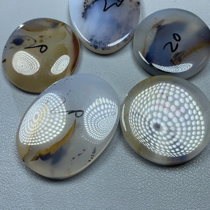 玛瑙/玉髓颈饰未镶嵌老**o