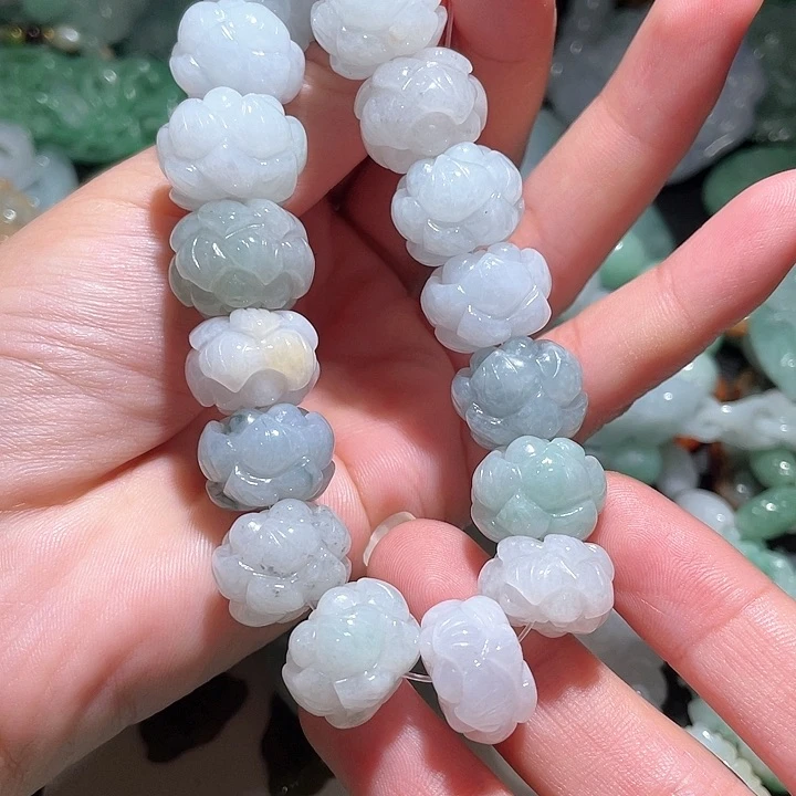 颈饰未镶嵌翡翠天