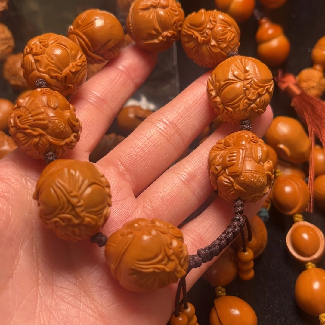 N***夜吊坠橄榄核财神串