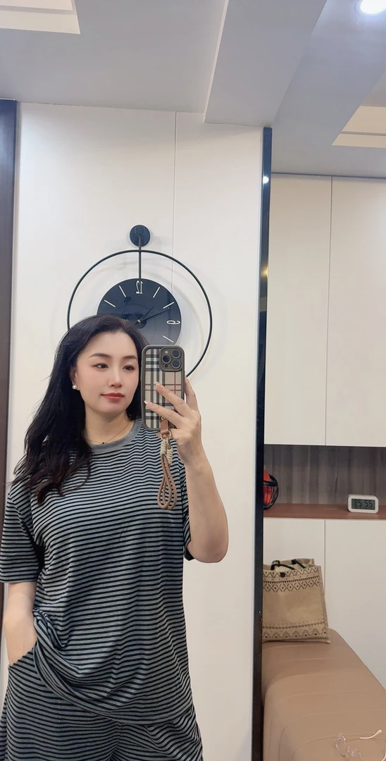 夏季圆领休闲黑色慵懒风针织拼接黑纹时尚套装女装时尚条纹