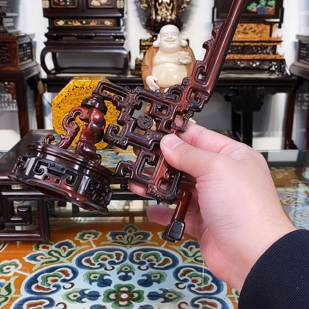 红酸枝木类成套家具大红酸枝架子