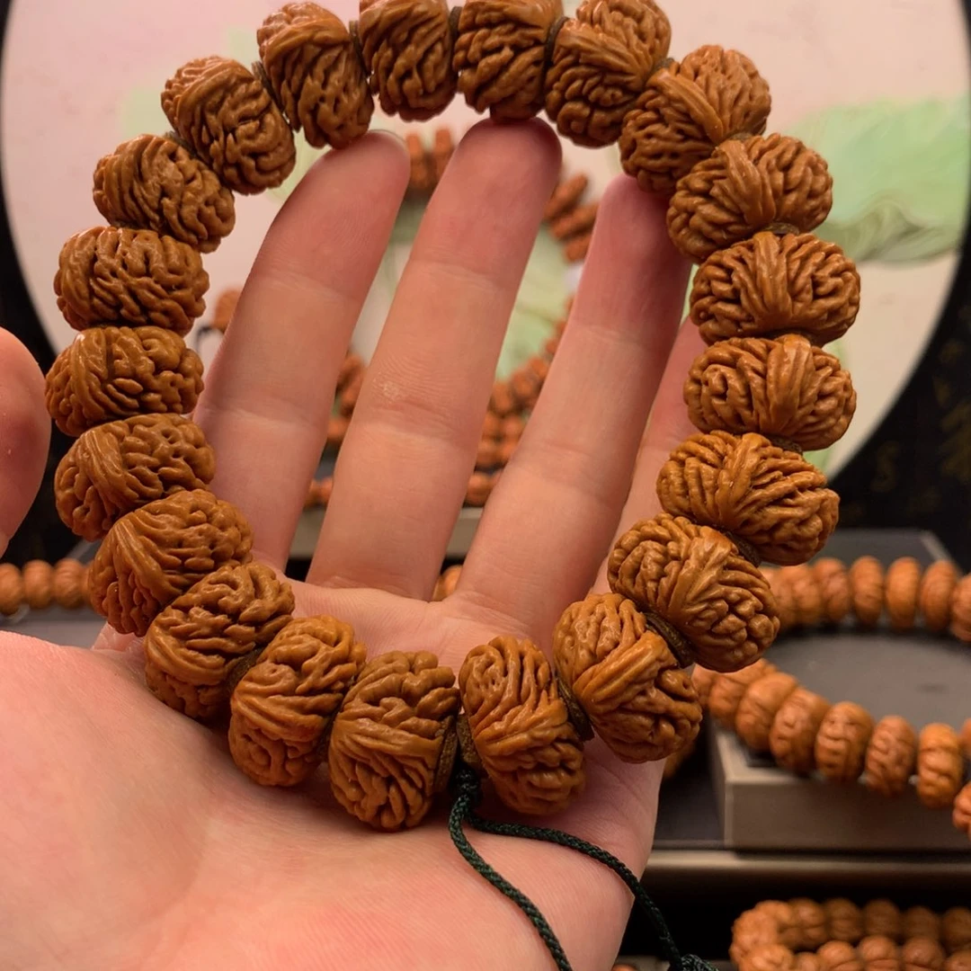 【闪购商品】桃核手串23刺龙手串