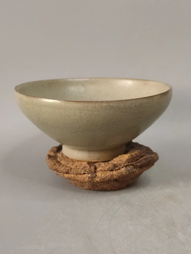 汝窑碗复古青瓷陶瓷，带窑粘，口直径12.1cm，高7.7cm，旧藏，喜欢的来