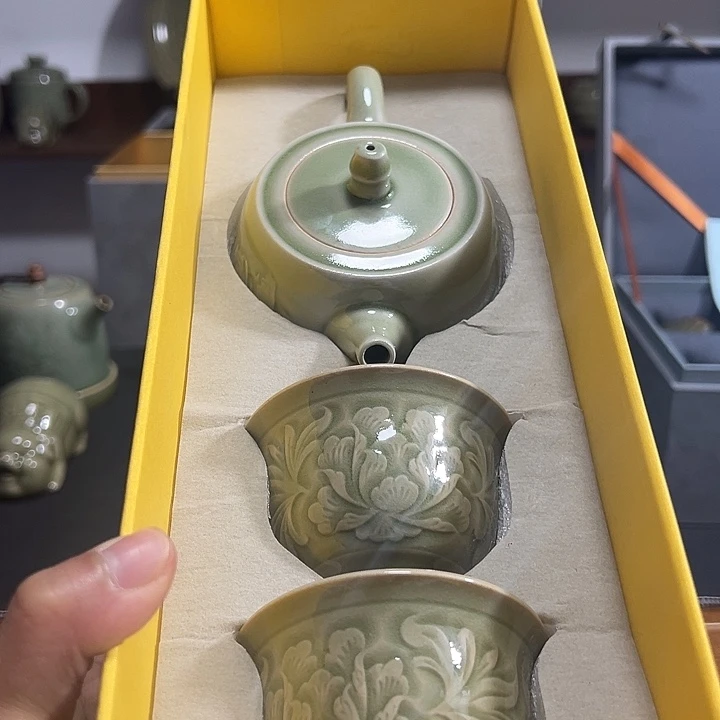 耀州窑青釉山水汉峰壶微微瑕1只