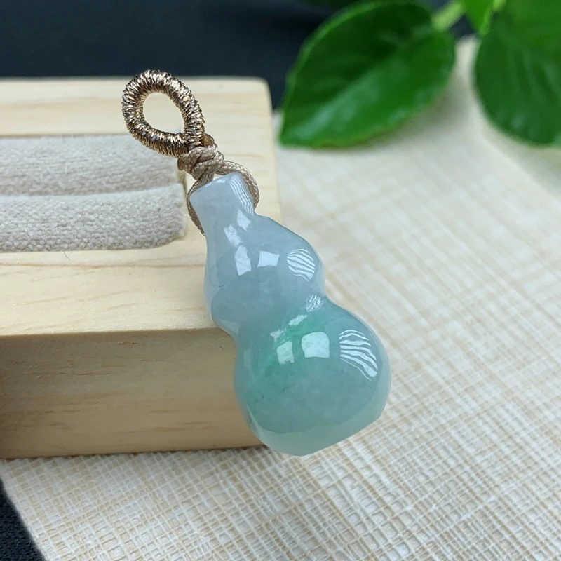 优惠缅甸纯天然A货翡翠飘花绿色葫芦吊坠挂件配件精美素款气质