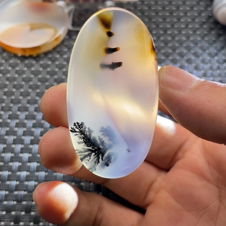 未镶嵌颈饰玛瑙/玉髓她**对