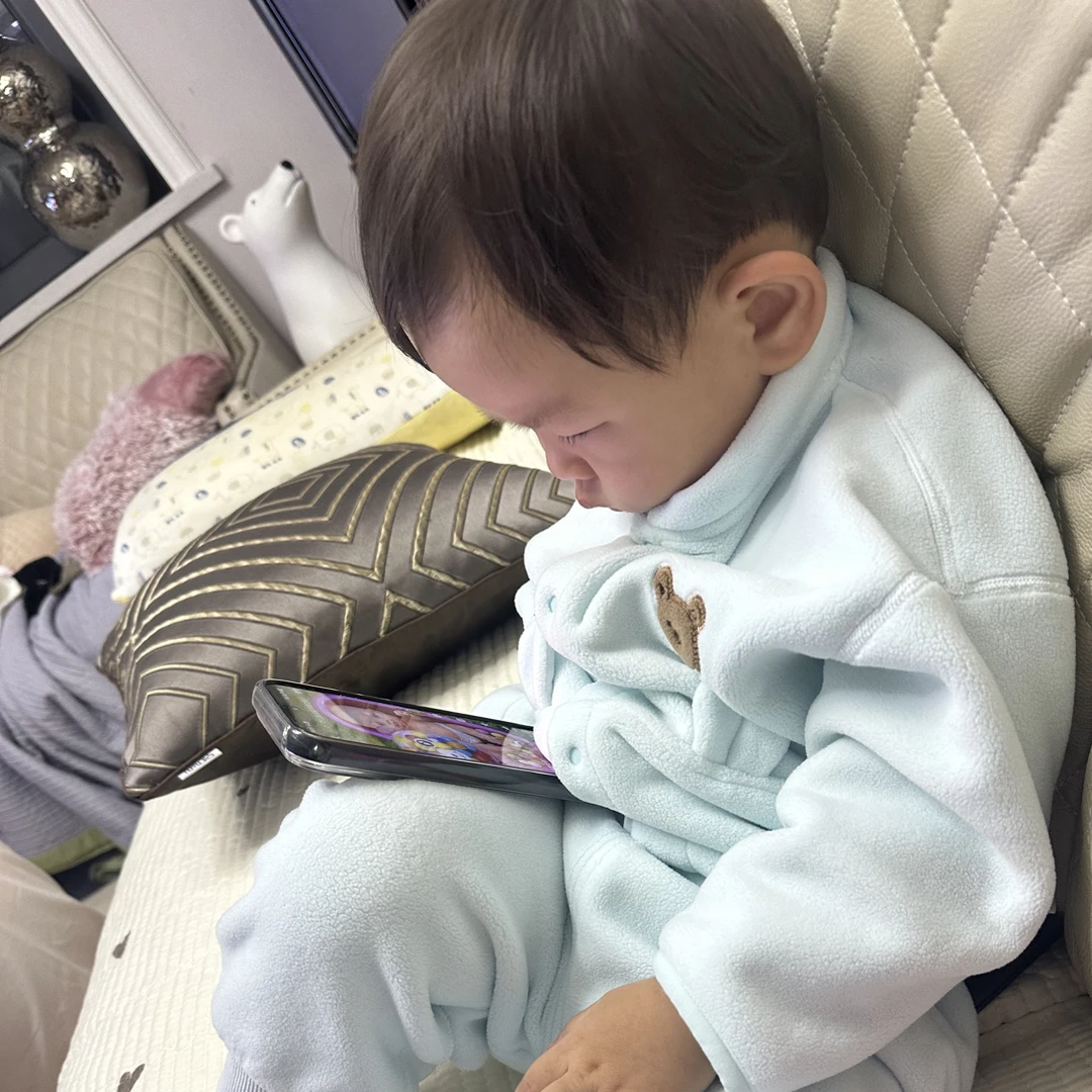 东方斑比袜子爬服