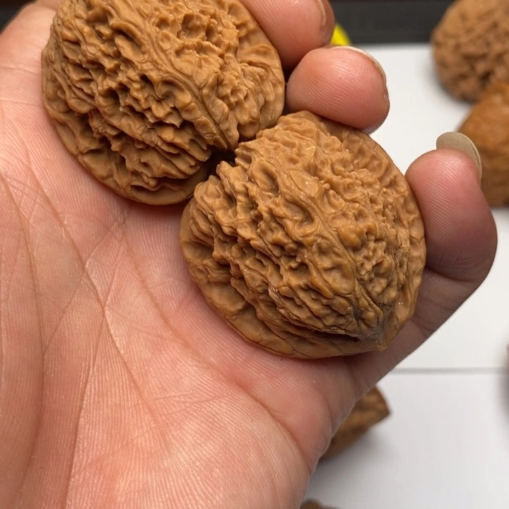 核桃手串/手链拉丝蚂蚁纹南疆石39尺一点修
