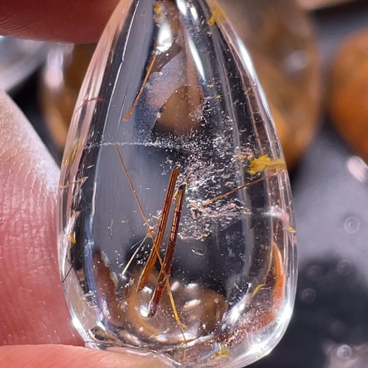 用***0发晶颈饰未镶嵌钛晶