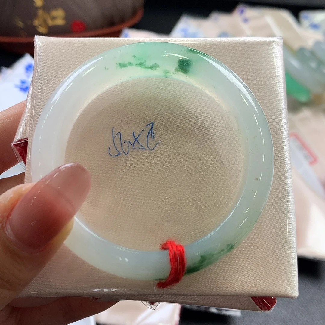 翡翠手镯未镶嵌50.5正