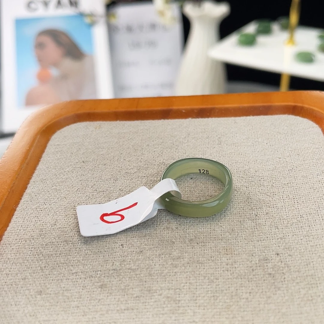 和田玉（糖玉）未镶嵌戒指Y106菠菜绿方圆16.1不退换