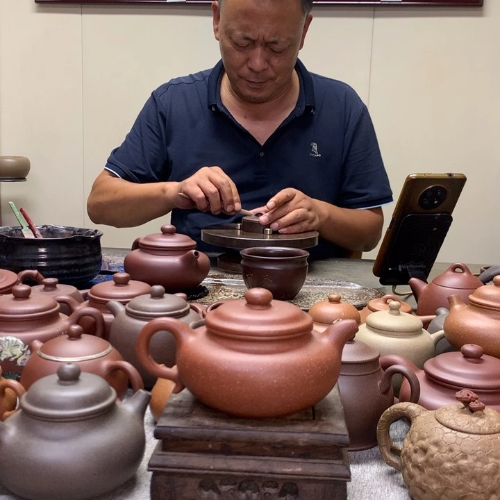 茶壶紫泥红降坡仿古230 C半手工制作