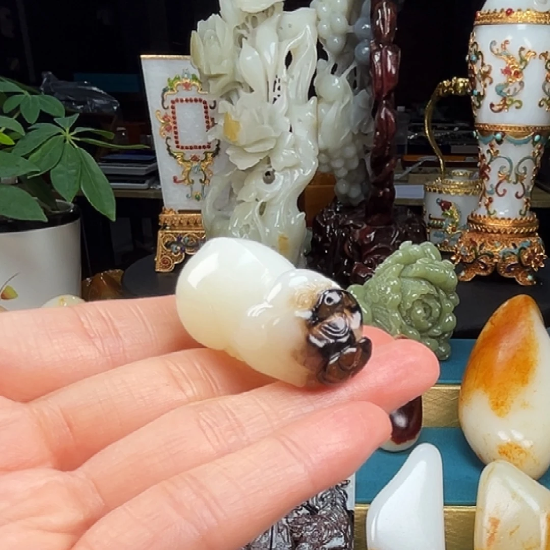 凡门玉府 精品和田玉 富猪