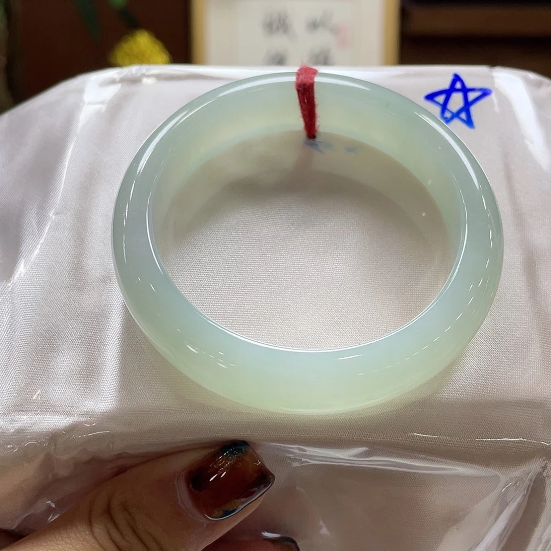 翡翠未镶嵌手镯31号