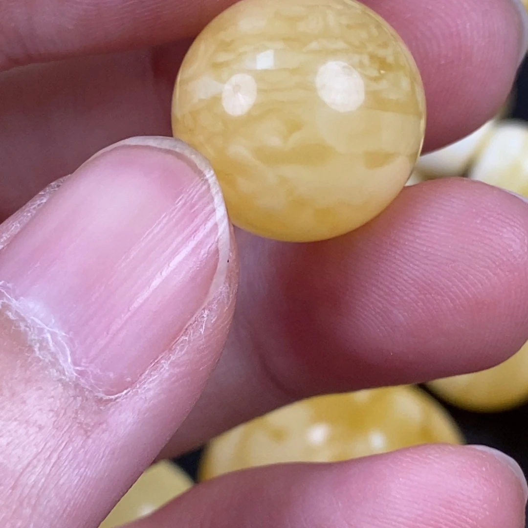 琥珀未镶嵌珠宝奇石12