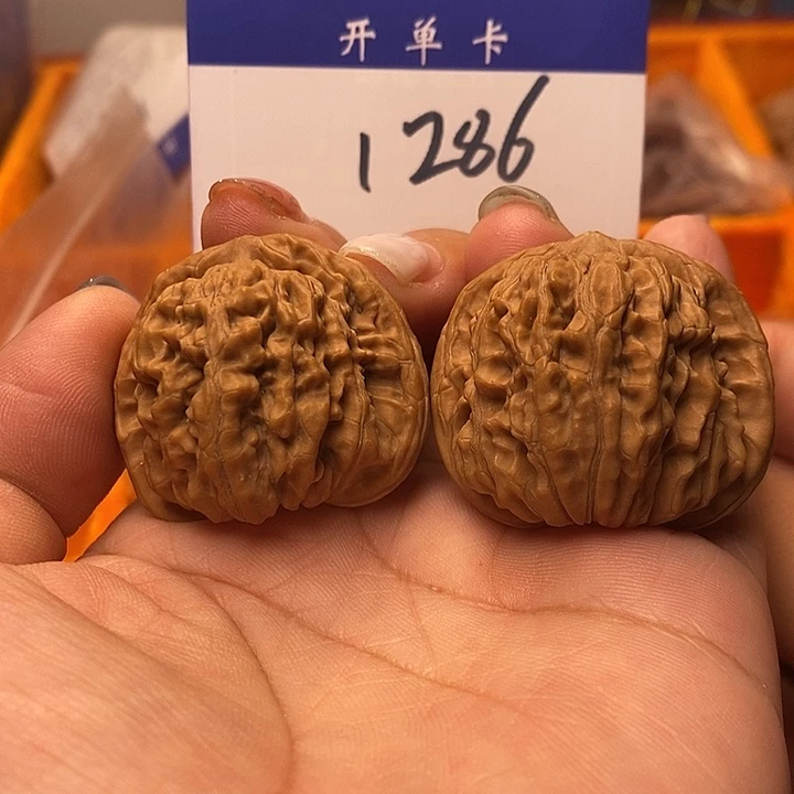 桃核吊坠四座楼38无刀痕s