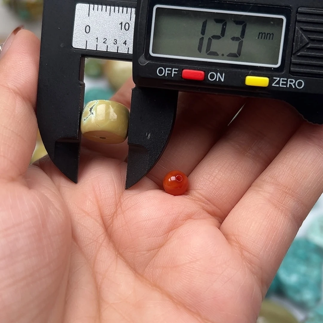 南红玛瑙未镶嵌珠宝奇石