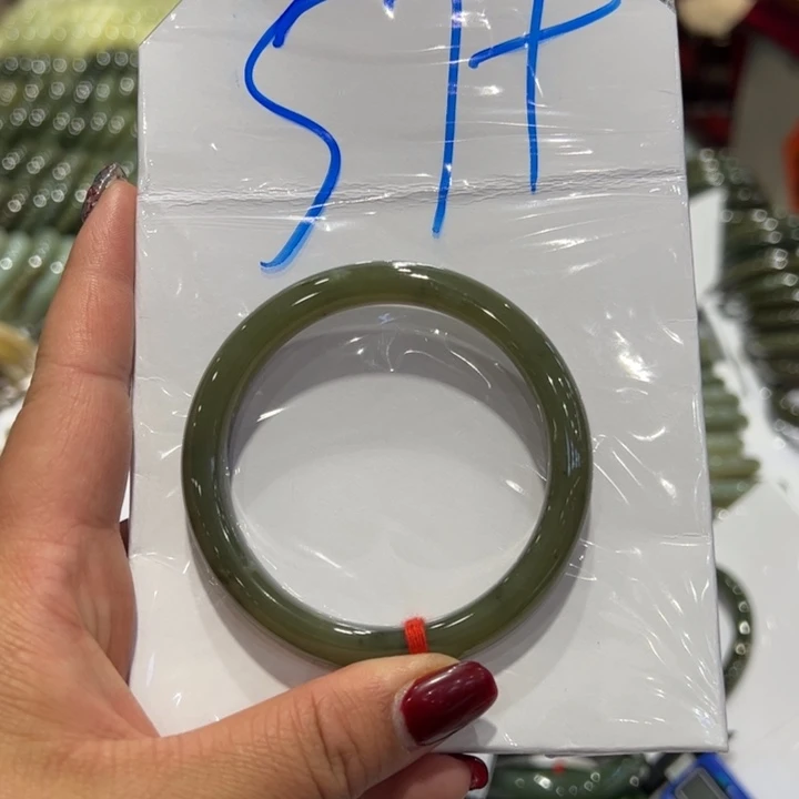 和田玉（糖玉）手镯未镶嵌