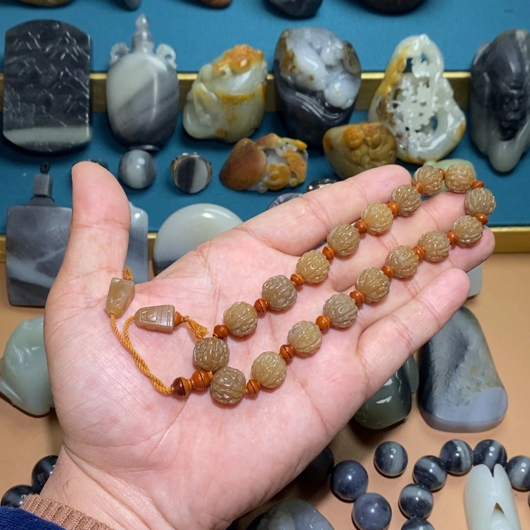 未镶嵌和田玉把件